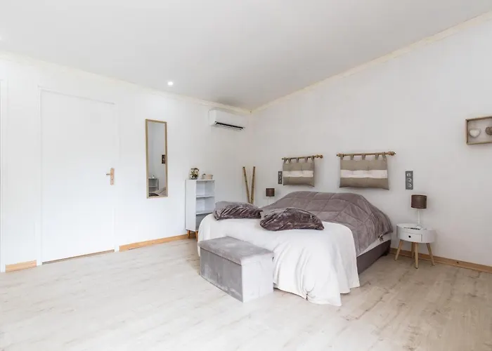 Bed & Breakfast Domaine Mon Doux Reve 3*